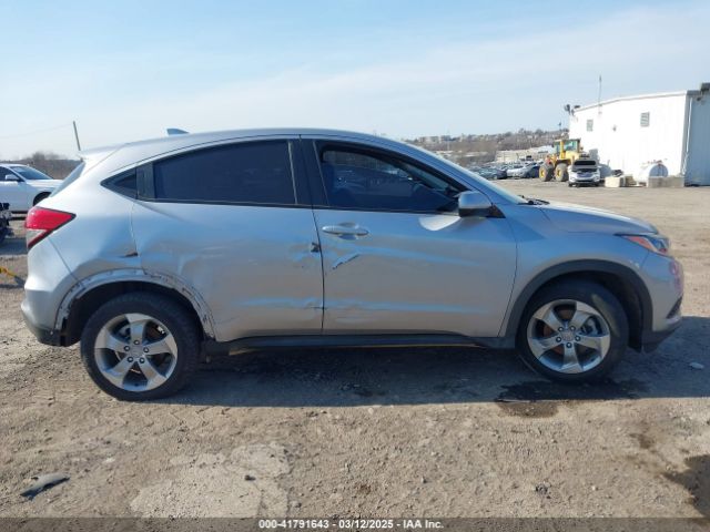 3CZRU6H32KG711625 Honda HR-V LX