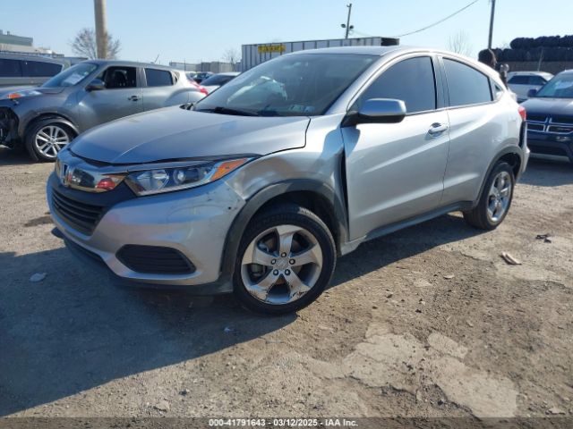 3CZRU6H32KG711625 Honda HR-V LX