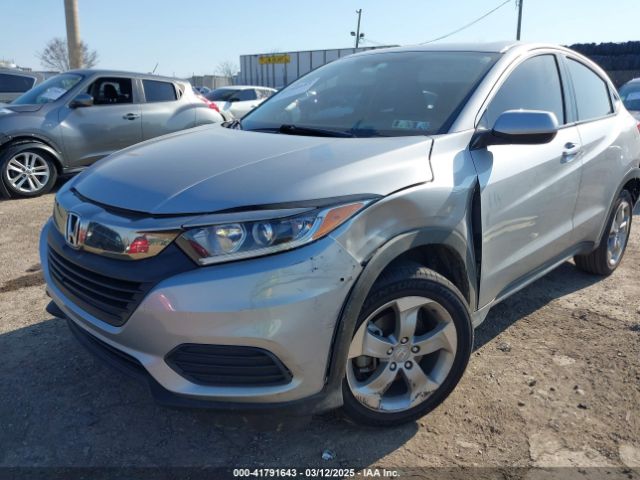 3CZRU6H32KG711625 Honda HR-V LX