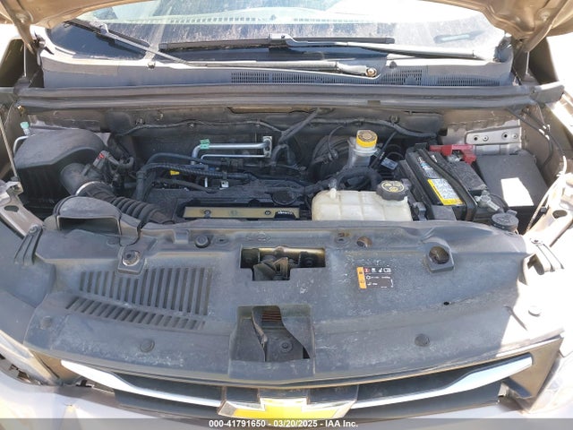 3GNCJNSB7JL372999 Chevrolet TRAX LS