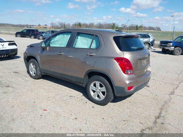 3GNCJNSB7JL372999 Chevrolet TRAX LS
