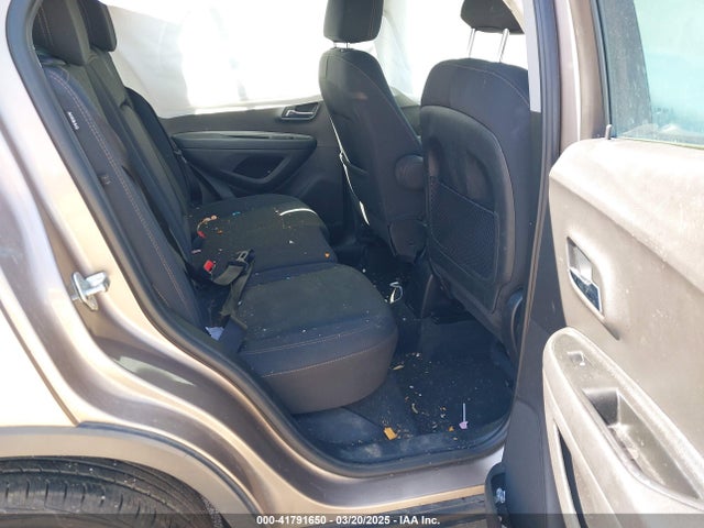 3GNCJNSB7JL372999 Chevrolet TRAX LS