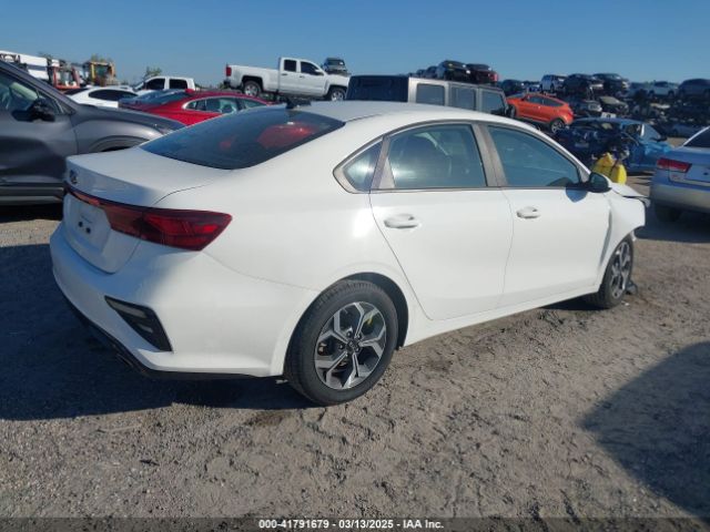 3KPF24AD6KE096322 KIA Forte Lxs