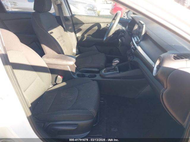 3KPF24AD6KE096322 KIA Forte Lxs