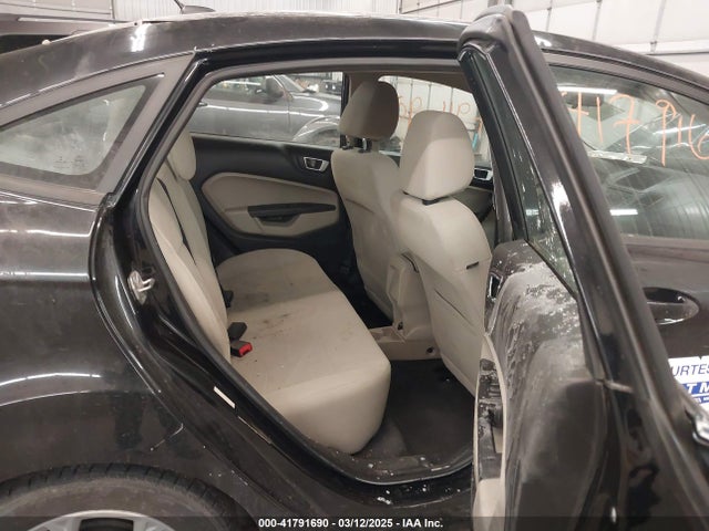 3FADP4BJ9EM212156 Ford FIESTA SE