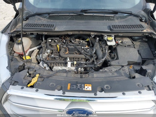 1FMCU0GD5KUB93800 Ford ESCAPE SE
