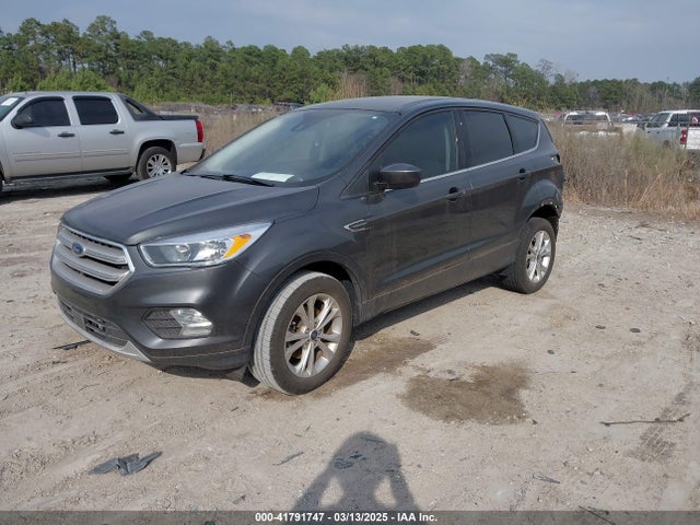 1FMCU0GD5KUB93800 Ford ESCAPE SE