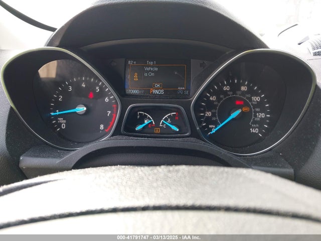 1FMCU0GD5KUB93800 Ford ESCAPE SE