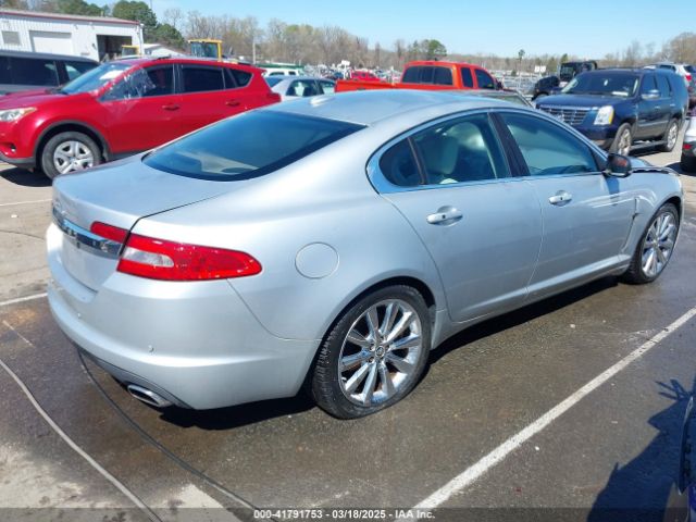2011 JAGUAR XF SAJWA0GB8BLS01081 Photo 3