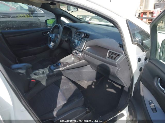1N4AZ1CP0KC321908 Nissan LEAF S