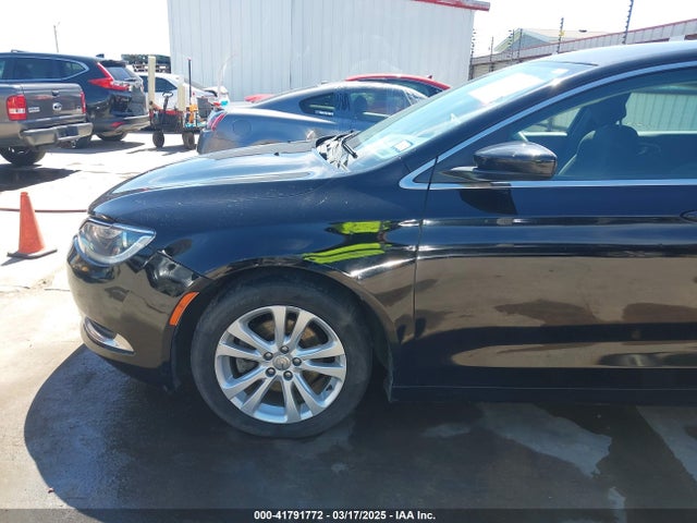 Chrysler 200 Limited 2015 1C3CCCAB3FN744388 Image 18