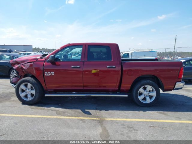 3C6RR7KG2NG276206 RAM 1500 Classic Tradesman  4x4 5'7 Box
