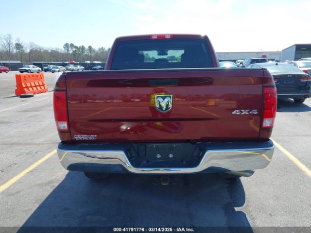 3C6RR7KG2NG276206 RAM 1500 Classic Tradesman  4x4 5'7 Box