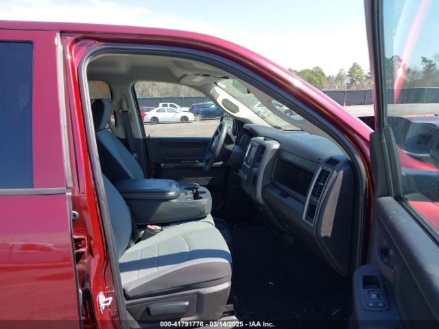 3C6RR7KG2NG276206 RAM 1500 Classic Tradesman  4x4 5'7 Box