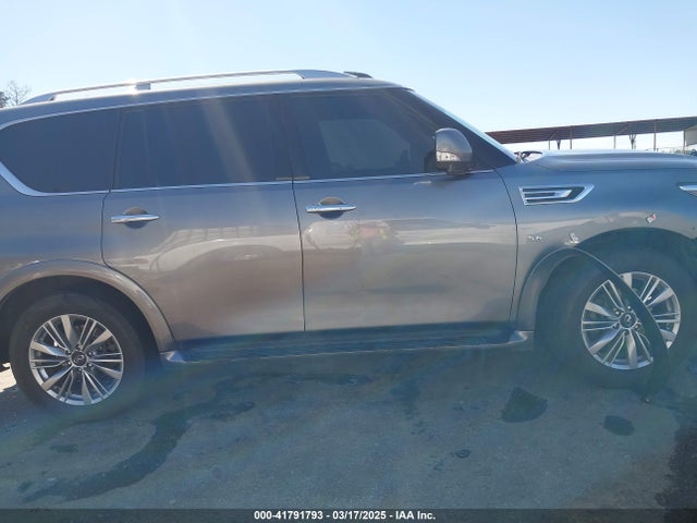 JN8AZ2NF2J9665048 Infiniti QX80