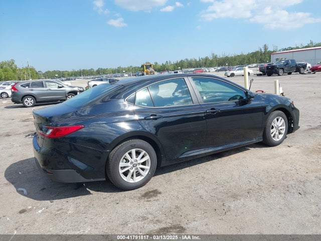 Toyota CAMRY LE 2025 4T1DAACKXSU551982 Image 4