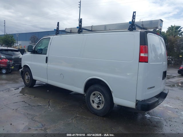 1GCWGAFF4H1108814 Chevrolet Express 2500 Work Van