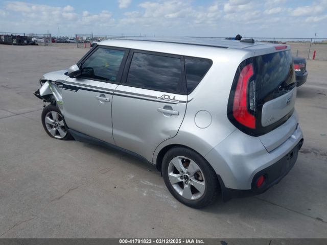 KNDJN2A28H7437183 KIA Soul