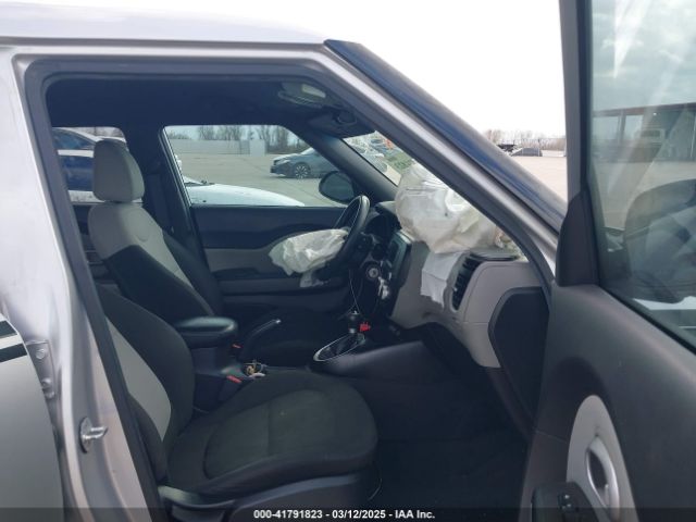 KNDJN2A28H7437183 KIA Soul