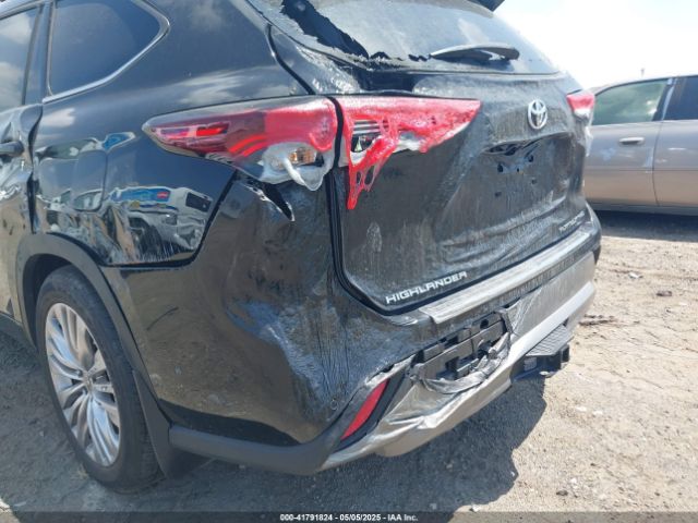 5TDKDRBH3RS551814 Toyota Highlander Platinum