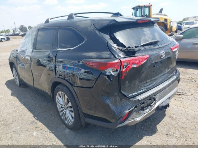 5TDKDRBH3RS551814 Toyota Highlander Platinum