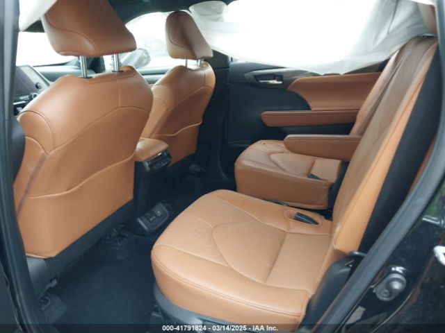 5TDKDRBH3RS551814 Toyota Highlander Platinum