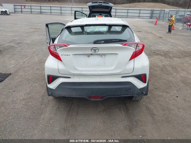 NMTKHMBX0JR020930 Toyota 3zr-fae