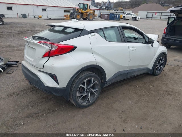 NMTKHMBX0JR020930 Toyota 3zr-fae