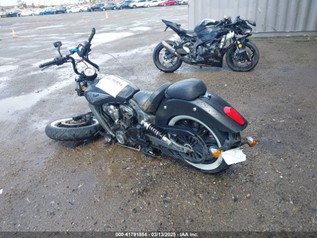 2015 INDIAN MOTORCYCLE CO. SCOUT 56KMSA002F3100913 Photo 2