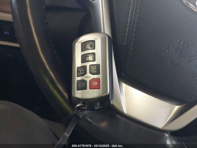 5TDDZ3DC4JS200214 Toyota Sienna Limited Premium 7 Passenger