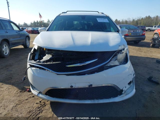 2C4RC1BG5HR784868 Chrysler Pacifica Touring-l