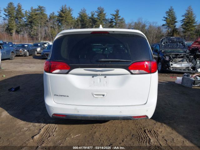 2C4RC1BG5HR784868 Chrysler Pacifica Touring-l