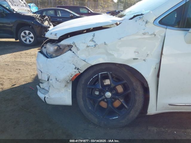 2C4RC1BG5HR784868 Chrysler Pacifica Touring-l