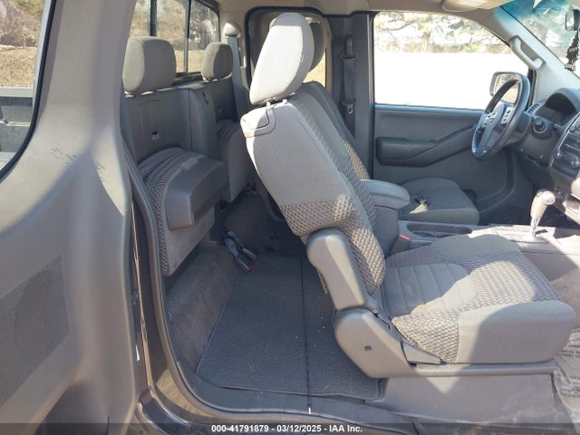 1N6AD0CW5EN751028 Nissan Frontier Sv