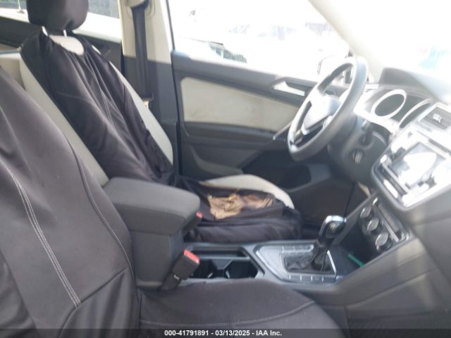 3VV1B7AX6JM079161 Volkswagen Tiguan 2.0t S