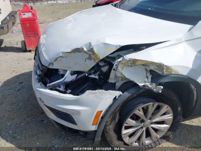 3VV1B7AX6JM079161 Volkswagen Tiguan 2.0t S