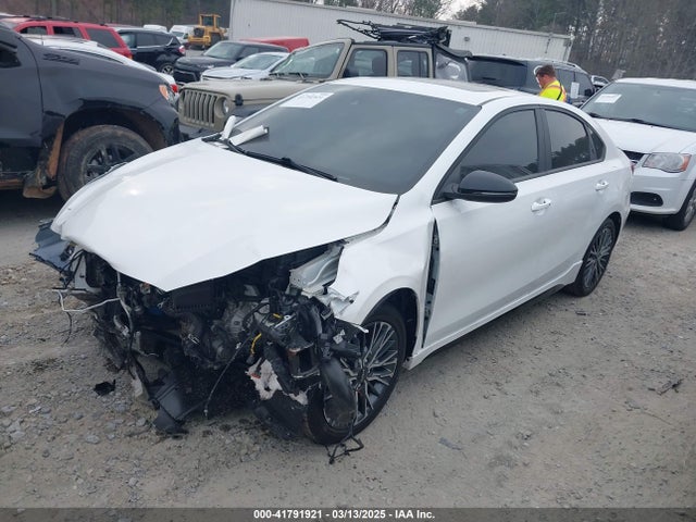 3KPF54ADXNE489347 KIA Forte Gt-line