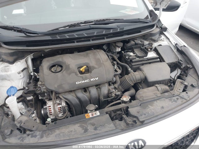 3KPFK4A74JE271563 KIA FORTE LX