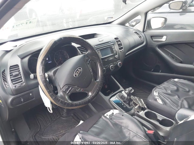3KPFK4A74JE271563 KIA FORTE LX