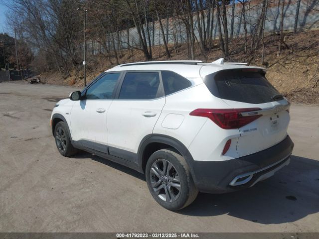 KNDEUCAA8P7376398 KIA SELTOS S