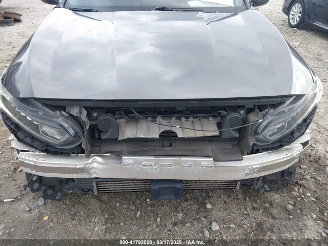 1HGCV1F36JA052932 Honda Accord Sport