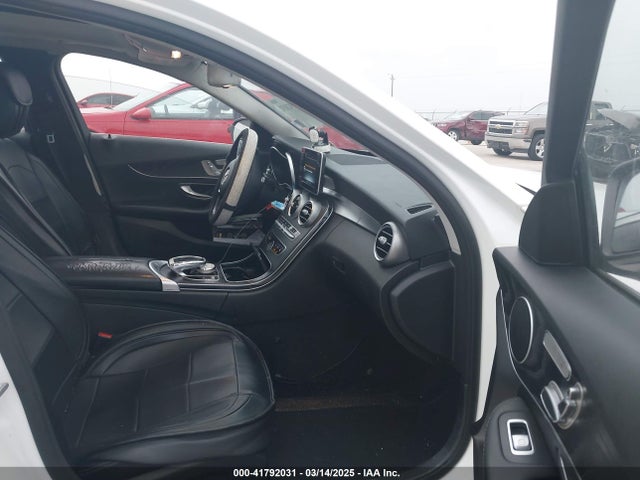 55SWF4KB4GU149892 Mercedes-Benz C-Class