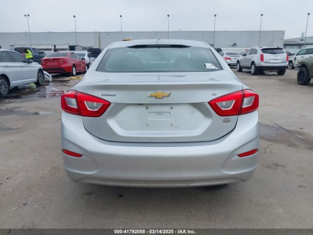 1G1BE5SM4J7183055 Chevrolet Cruze Lt Auto