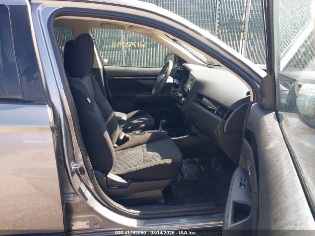 JA4AZ3A33LZ026557 Mitsubishi Outlander Es 2.4 S-awc
