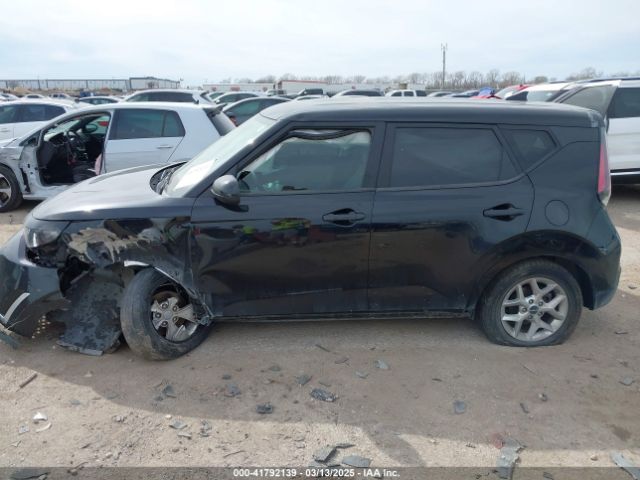 KNDJ23AU3P7866102 KIA SOUL LX