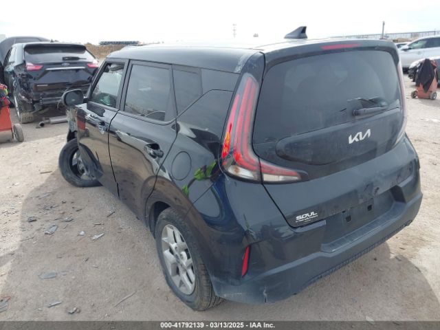 KNDJ23AU3P7866102 KIA SOUL LX