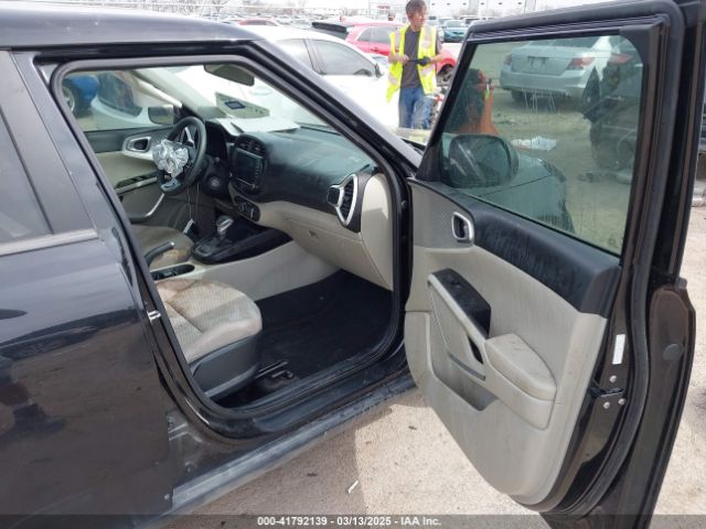 KNDJ23AU3P7866102 KIA SOUL LX