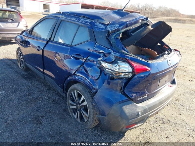 3N1CP5CU5KL518375 Nissan KICKS SV