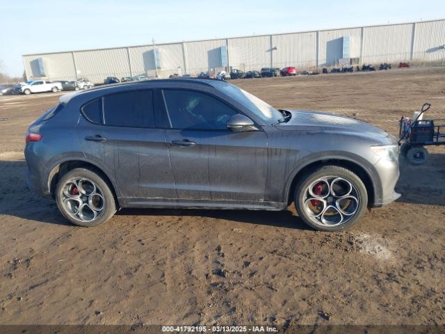 ZASPAKBN0M7D02652 Alfa Romeo Stelvio Ti Sport Awd
