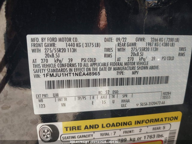 1FMJU1HT1NEA48965 Ford Expedition Xlt